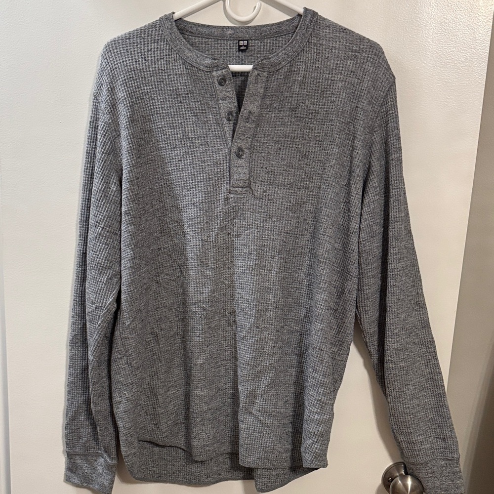 Uniqlo Gray Long Sleeve Henley Shirt